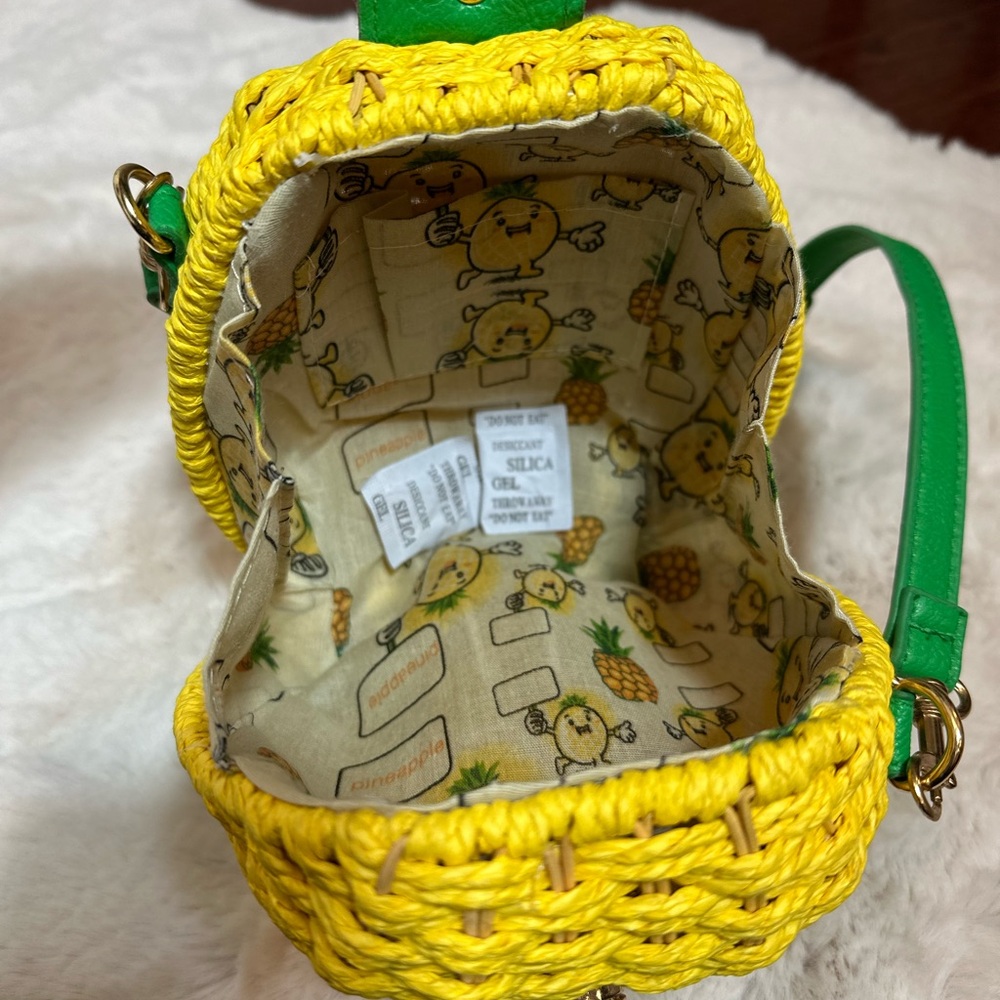 Pineapple Crossbody Bag with Leafy Top and wristlet strap - Picture 7 of 11